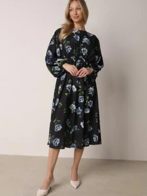 Czarno-Niebieska Rozkloszowana Sukienka Midi z Rękawami Nietoperz w Kwiaty Gervia ann gissy