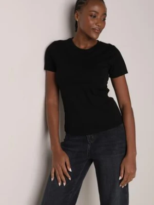 Czarny Bawełniany T-shirt w Klasycznym Stylu Nedila jstyle