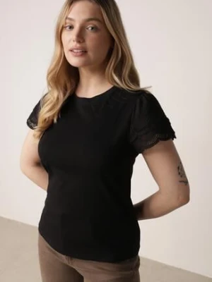 Czarny Bawełniany T-shirt z Koronkowymi Rękawami Carilynore ambitionfly