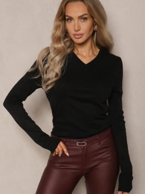 Czarny Casualowy Sweter z Dekoltem w Serek Amitta