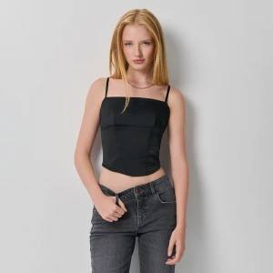 Czarny gorsetowy top na cienkich ramiączkach House