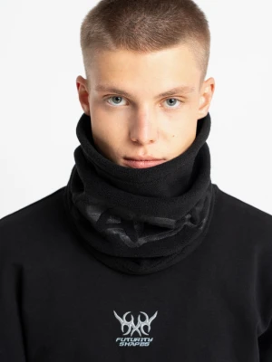 Czarny komin z napisem Reporter