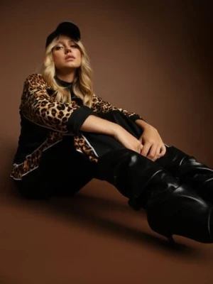 Czarny Komplet Dresowy z Panterkowymi Wstawkami Bluza i Spodnie Wide Leg Redrie