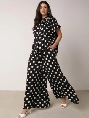 Czarny Komplet w Kropki Bluzka z Wiązaniem przy Dekolcie i Szerokie Spodnie Chrirla yu & me