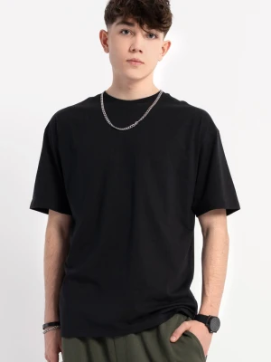 Czarny luźny t-shirt bez nadruków Reporter