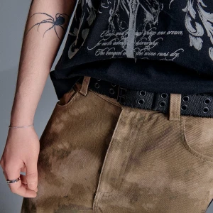 Czarny materiałowy pasek z metalowymi oczkami House