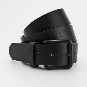 Czarny pasek z imitacji skóry House