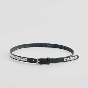 Czarny pasek ze sztucznej skóry z ćwiekami House