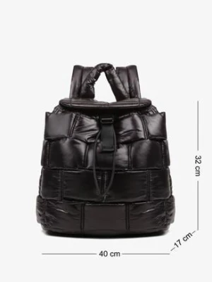 Czarny Pikowany Plecak w Stylu Puffer z Klapą i Ściągaczem Ruvitte kassandra