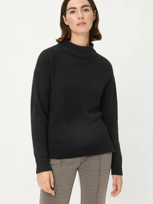 Czarny sweter damski Cora ze stójką – Urban Wild Olsen