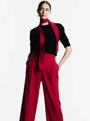 Czarny sweter z krótkim rękawem z wełny z kaszmirem TARANKO