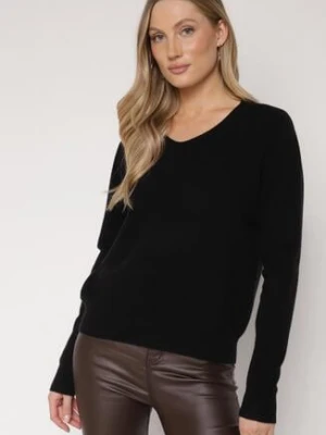 Czarny Sweter z Wiskozą i Wełną z Dekoltem w Serek Claida