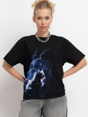 Czarny t-shirt OVERSIZE z autorską grafiką z przodu Reporter