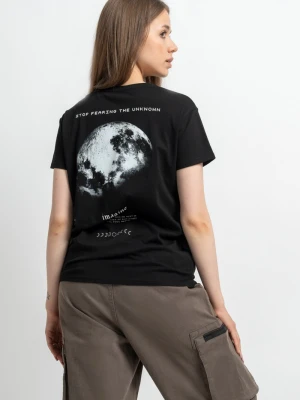 Czarny t-shirt COMFORT z minimalistyczną grafiką na wysokości piersi Reporter