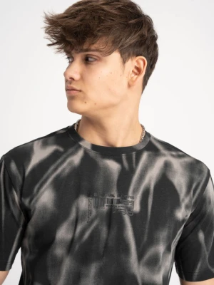 Czarny t-shirt z nadrukiem na całości Reporter