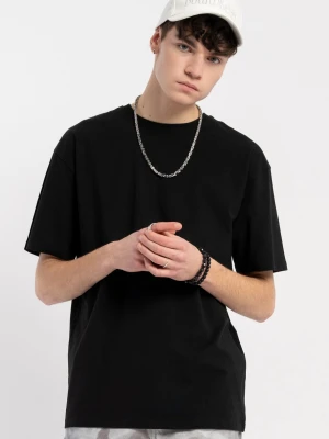 Czarny t-shirt z nadrukiem z tyłu Reporter Young