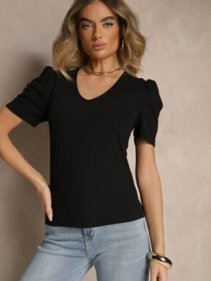 Czarny T-shirt z Trójkątnym Dekoltem Sunille
