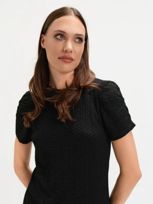 Czarny top z fakturą Top Secret