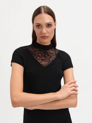 Czarny top z koronką Top Secret