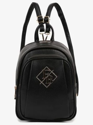 Czarny Trapezowy Plecak Zdobiony Elegancką Aplikacją Nanilia fashion&bags