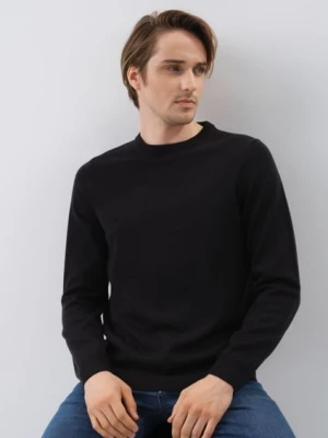 Czarny wełniany sweter męski OCHNIK