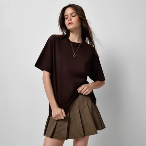 Czekoladowa koszulka basic z okrągłym dekoltem House