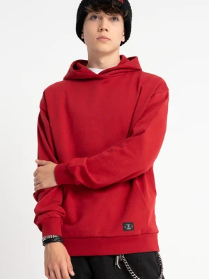 Czerwona bluza z kapturem z minimalistyczną naszywką z przodu Reporter