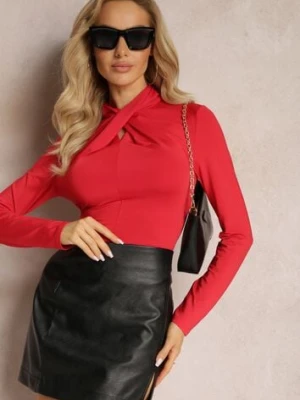 Czerwona Bluzka z Marszczeniem Przy Zabudowanym Dekolcie Nivana