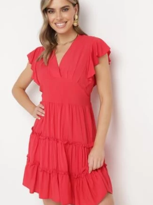 Czerwona Gładka Sukienka Mini Taliowana z Falbankami Wokół Ramion Zynnas