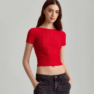 Czerwona koszulka ażurowa z krótkim rękawem House