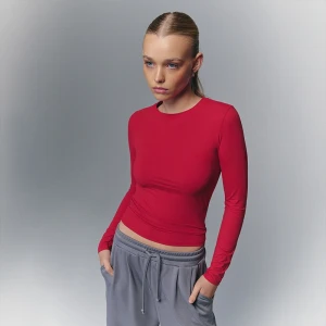 Czerwona koszulka z długim rękawem House