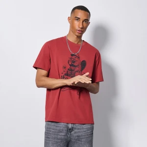 Czerwona koszulka z nadrukiem Life can be easy House