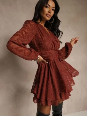 Czerwona Rozkloszowana Sukienka z Siateczki z Ozdobnym Tłoczeniem Zenessalia retro & icone