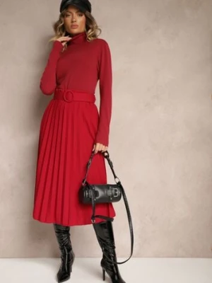 Czerwona Spódnica Plisowana z Ozdobnym Paskiem Sanitha fashion
