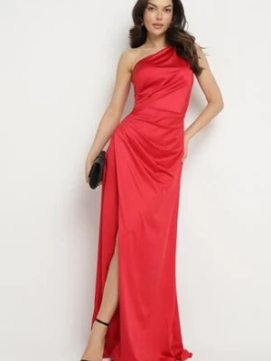 Czerwona Sukienka na Jedno Ramię z Marszczeniem i Rozcięciem Talirisa allyson