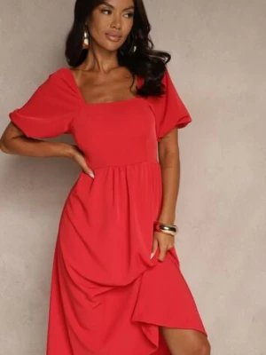 Czerwona Sukienka o Rozkloszowanym Kroju Ozdobiona Bufiastymi Rękawami Kolalira lovery