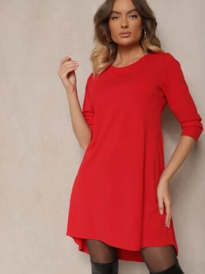 Czerwona Sukienka o Trapezowym Kroju z Dłuższym Tyłem Gemivra New Collection