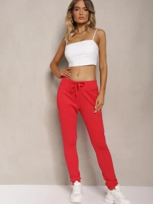 Czerwone Dresowe Spodnie o Klasycznym Fasonie z Gumką w Pasie Ivemia j.style