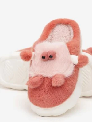 Czerwone Kapcie z Aplikacją 3D Malanema