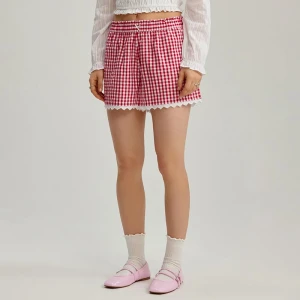 Czerwone szorty mid waist w kratkę House