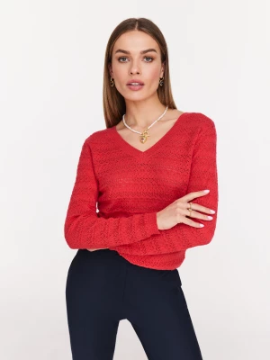 Czerwony ażurowy sweter z dekoltem V TARANKO
