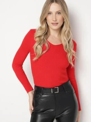 Czerwony Dopasowany Sweter z Prążkowanej Dzianiny z Bawełną z Dekoltem w Serek Tesma