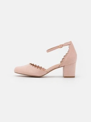 Czółenka Anna Field