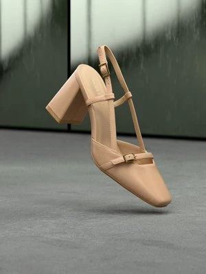 Czółenka Anna Field