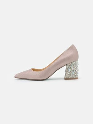 Czółenka Blue By Betsey Johnson