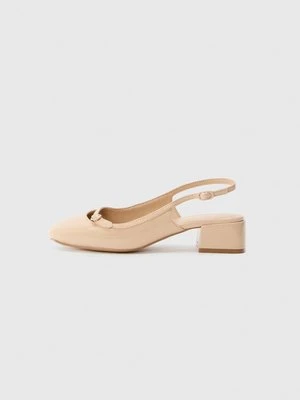 Czółenka Call it Spring