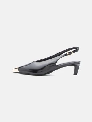 Czółenka Call it Spring