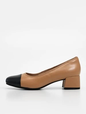 Czółenka Clarks