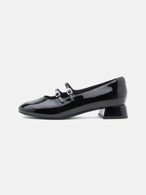 Czółenka Clarks