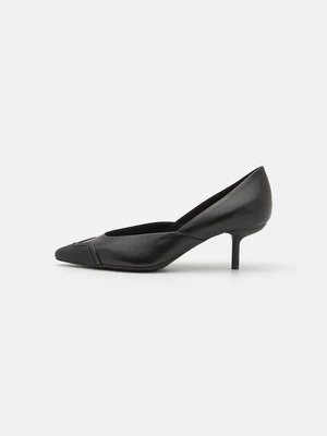 Czółenka Emporio Armani czarny